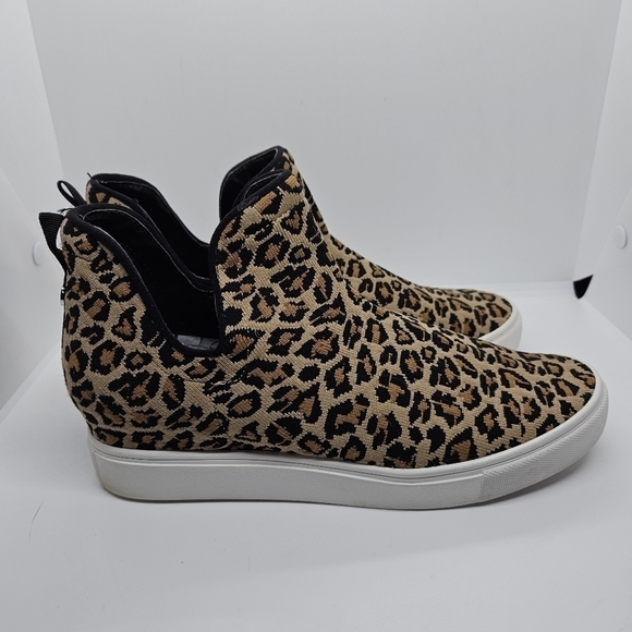 Steve Madden leopard print knit hidden wedge sneaker boots - Picture 1 of 11